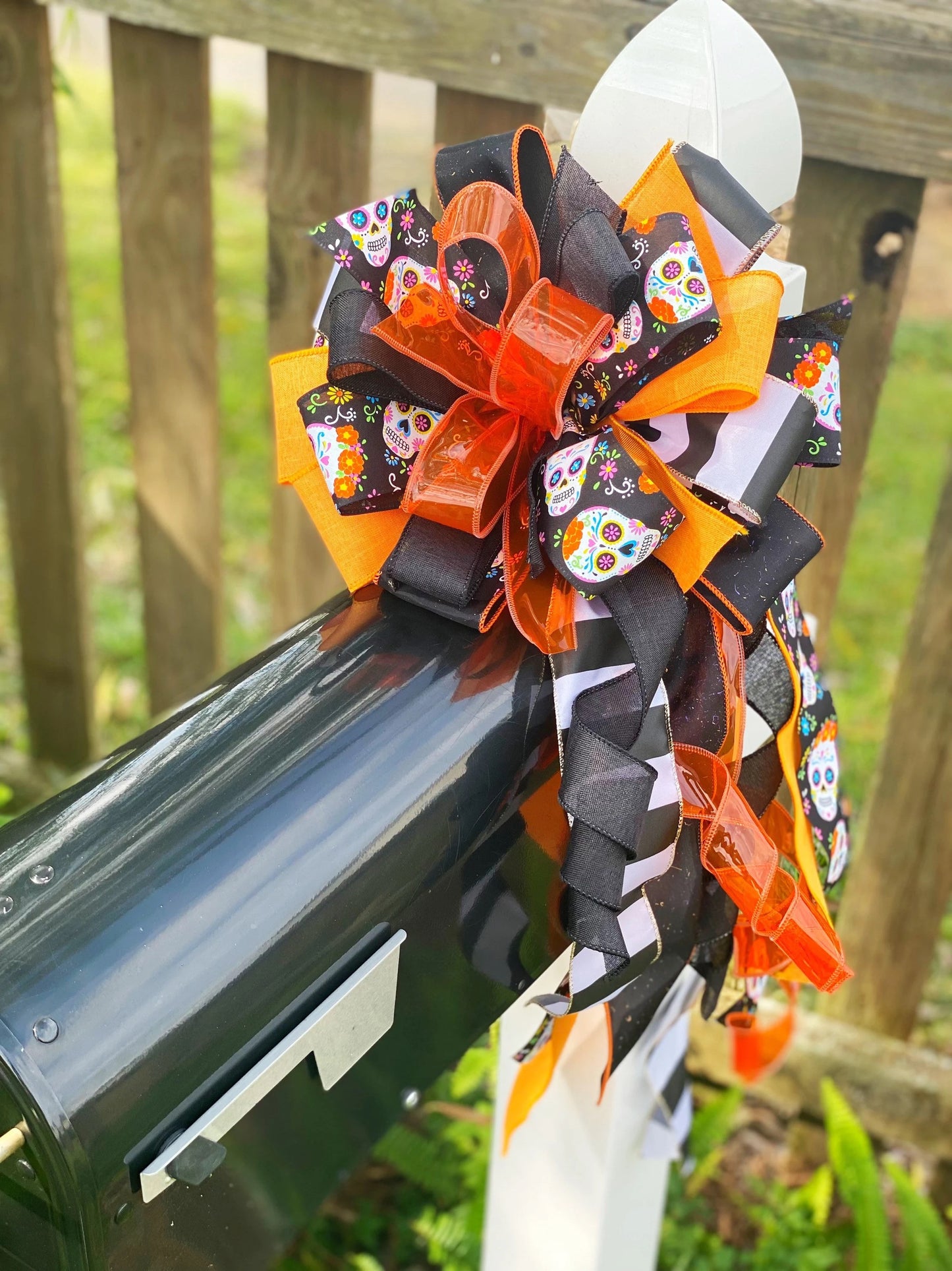 Halloween Collection - Bow,Halloween Bow, Day of the Dead,Day of the Dead Decor,Mailbox Bow,Wreath Bow,Gift Bow,Decor,Skulls,Gift