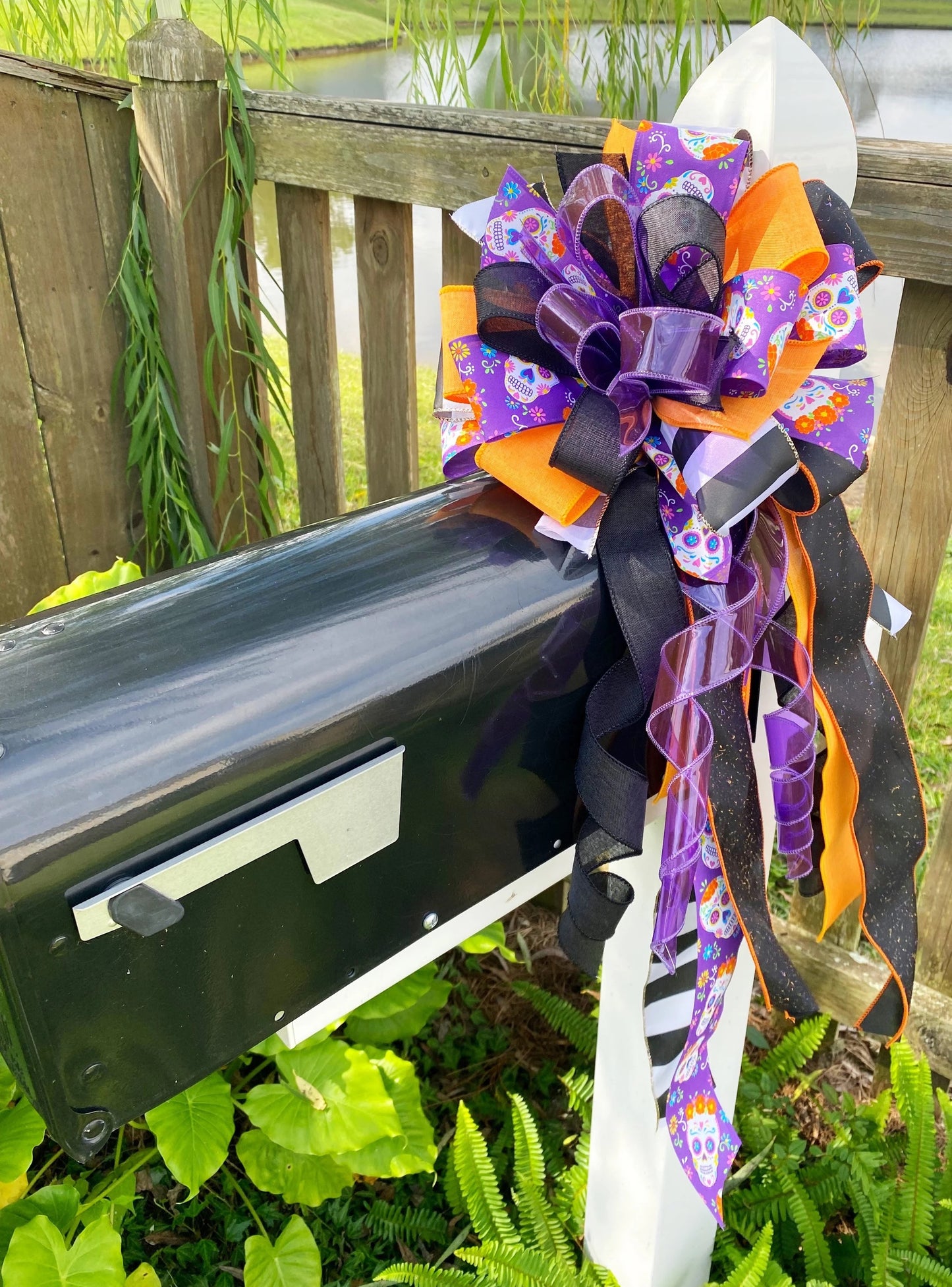 Halloween Collection - Bow,Halloween Bow, Day of the Dead,Day of the Dead Decor,Mailbox Bow,Wreath Bow,Gift Bow,Decor,Skulls,Gift