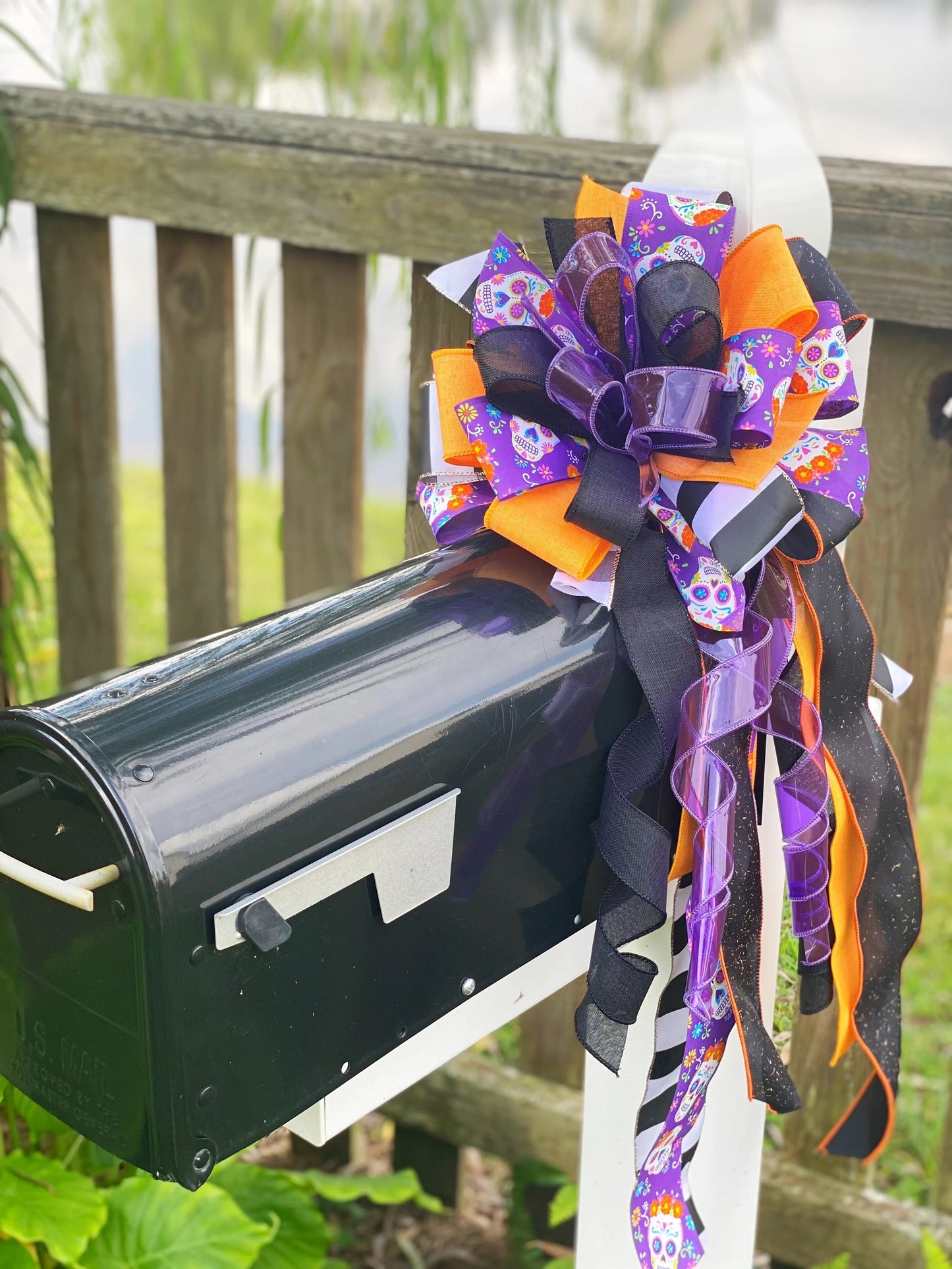 Halloween Collection - Bow,Halloween Bow, Day of the Dead,Day of the Dead Decor,Mailbox Bow,Wreath Bow,Gift Bow,Decor,Skulls,Gift