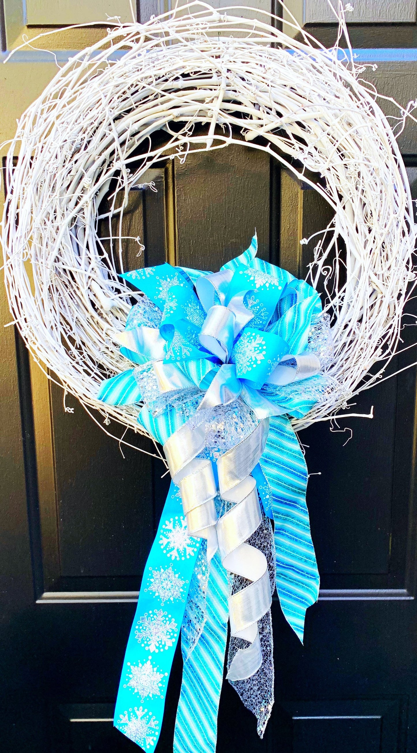 Winter Collection - Blue Bow, Snowflakes Bow, Blue/White Bow, Holiday Bow, Winter Bow, Mailbox Bow, Wreath Bow, Large Bow, Bows, Bow