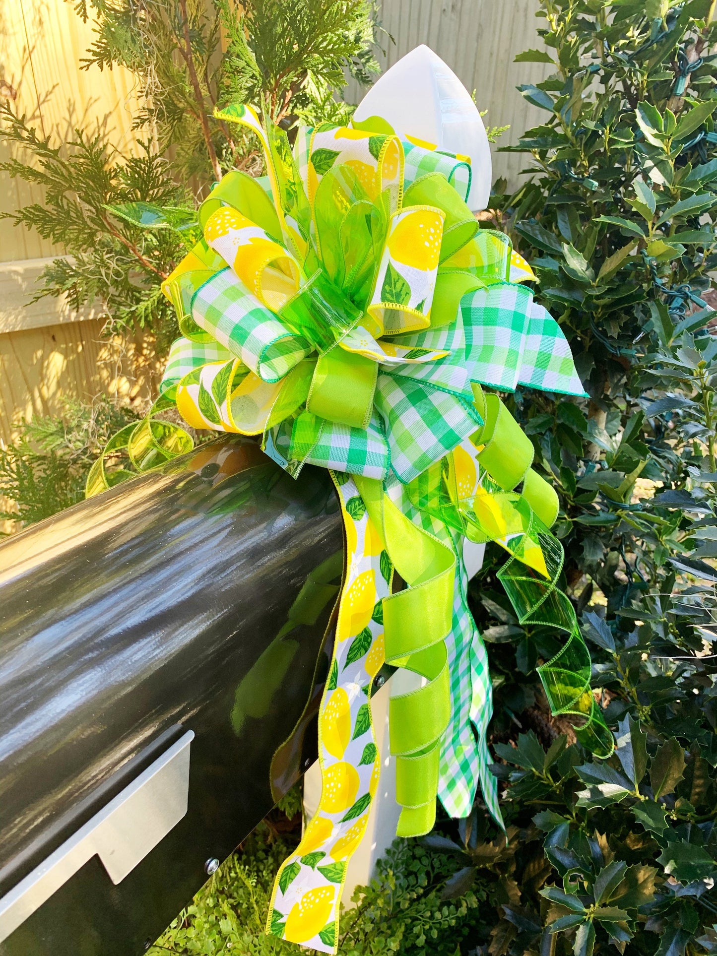 Everyday Collection - Lemons, Lemon Bow, Lemon Ribbon, Yellow Bow, Yellow Lemons, Large Bow, Mailbox Bow, Wreath Bow, Gift Bow, Bow, Bows