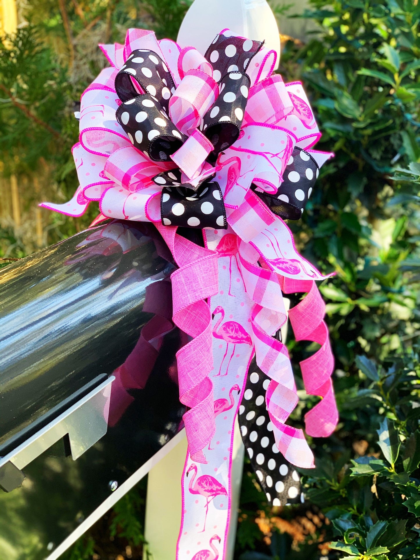 Summer Collection - Pink Flamingo Bow, Pink Flamingo, Pink Bow, Polka Dot Bow, Polka Dots, Summer Bow, Mailbox Bow, Wreath Bow, Large Bow