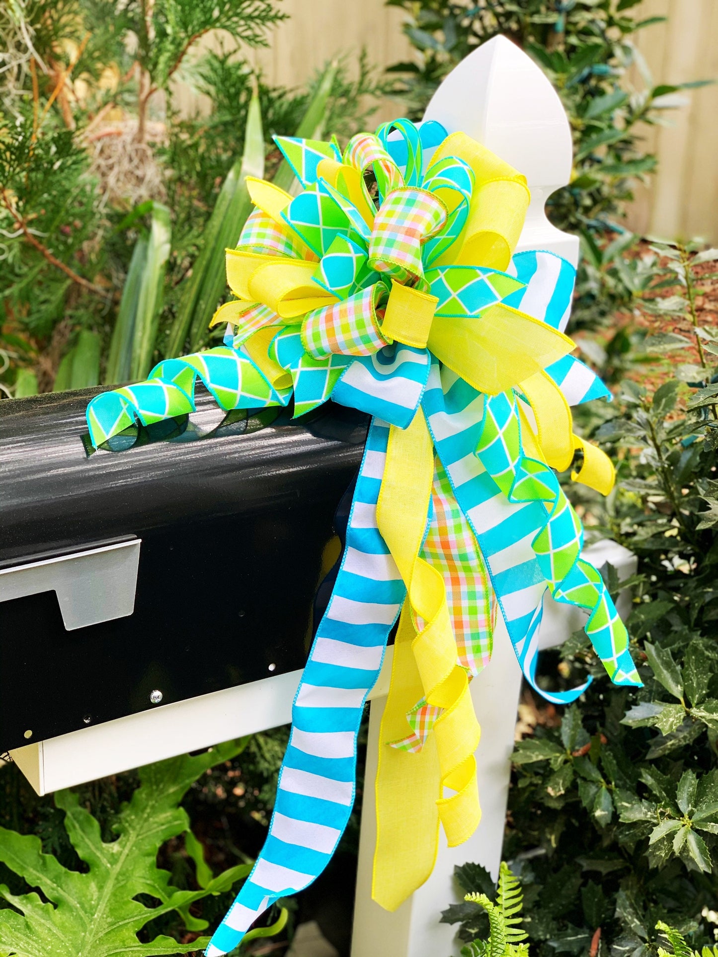 Everyday Collection - Spring, Spring Bow, Geometric, Geometric Bow, Geometric Ribbon, Large Bow, Bow, Mailbox Bow, Wreath Bow, Bows, Summer