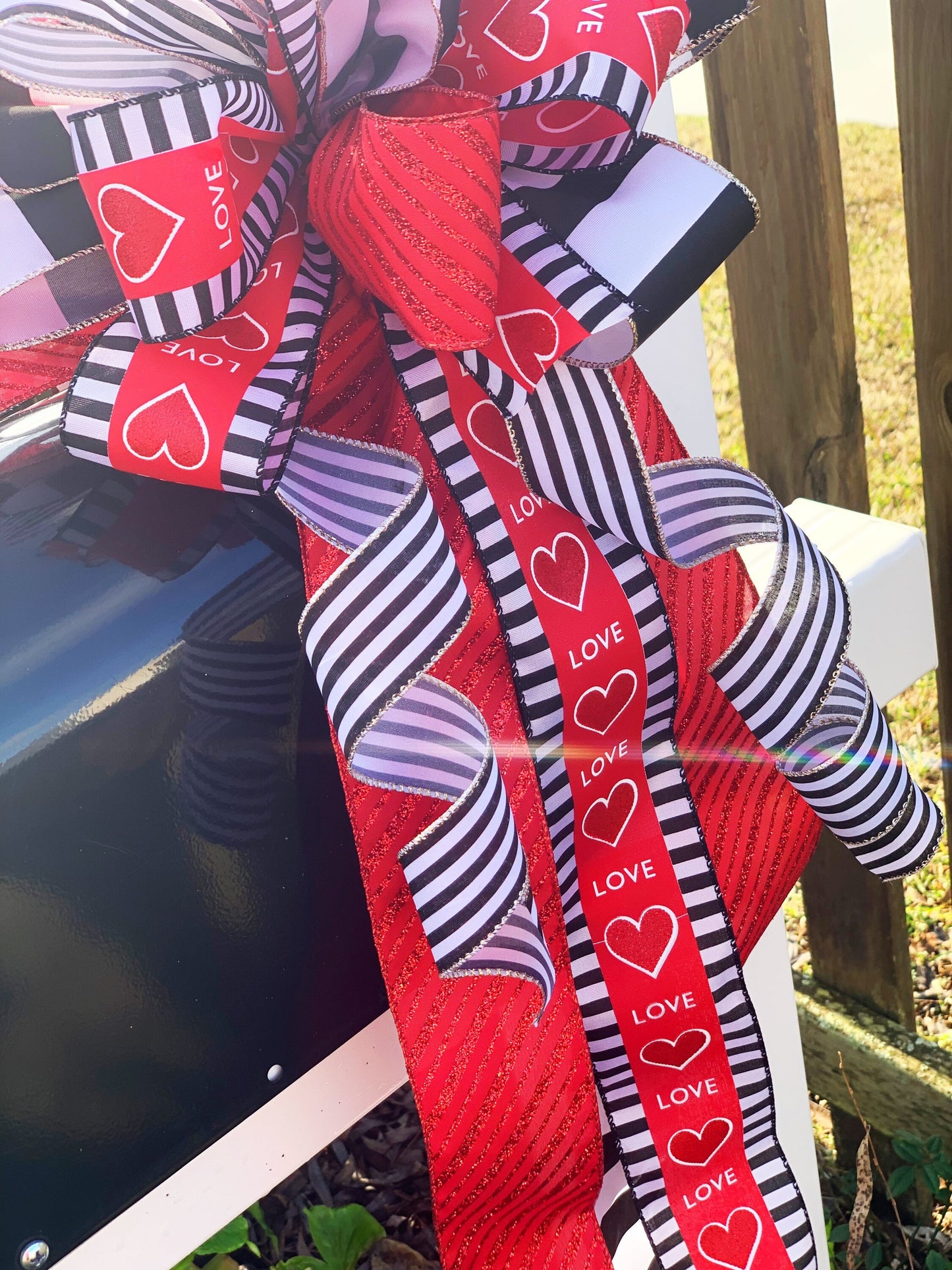 Valentines Collection - Valentines Bow, Valentines Ribbon, Valentines Decor, Valentines, Valentines Hearts, Mailbox Bow, Wreath Bow, Gift