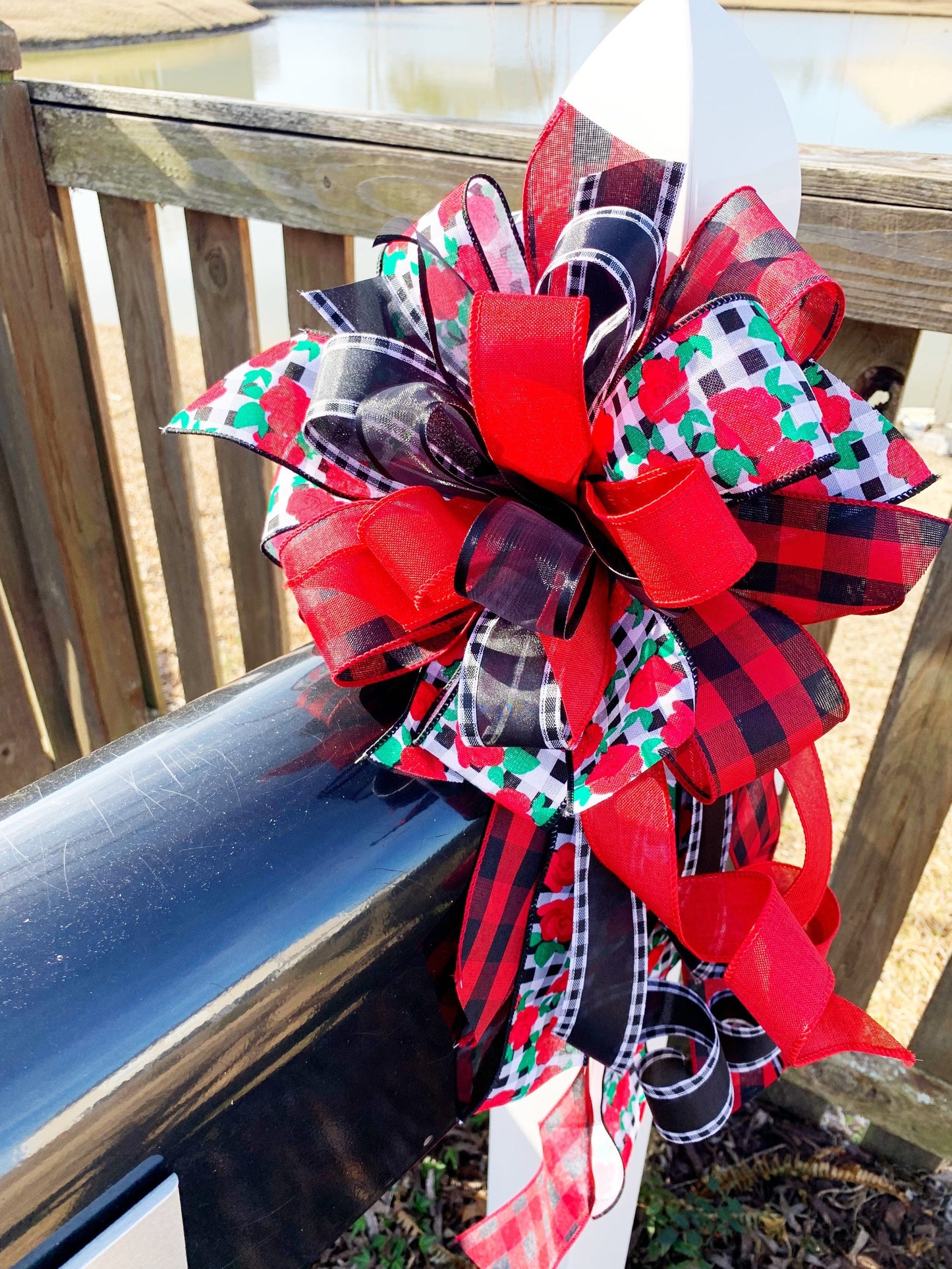 Valentines Collection - Valentines Bow, Valentines Ribbon,Valentines,Roses,Rose Ribbon,Red Roses,Gift,Mailbox Bow,Wreath Bow,Bow,Bows