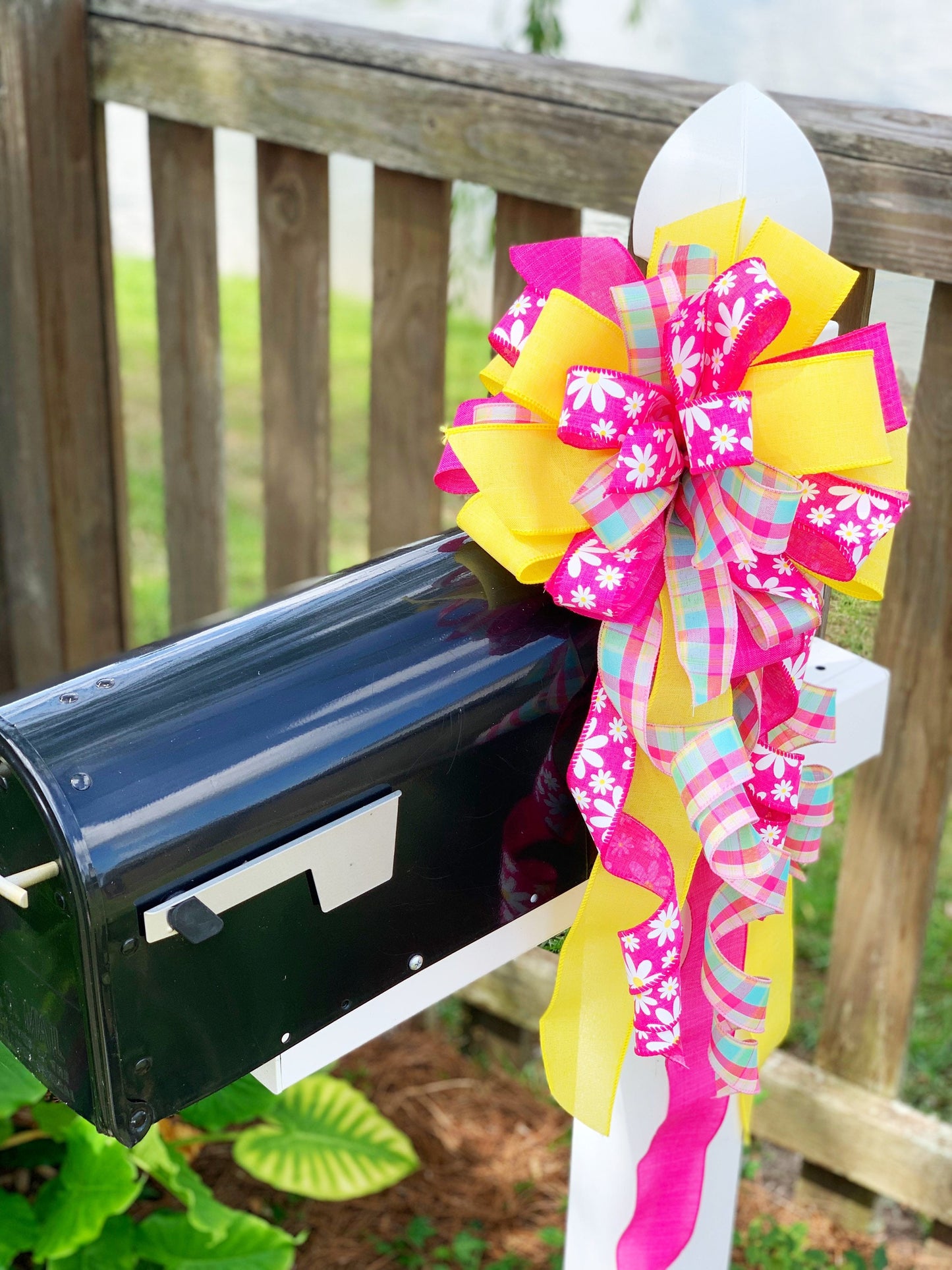 Summer Collection - Summer Bow,Summer Ribbon,Daisy,Daisy Decor,Bow,Bows,Wreath Bow,Mailbox Bow,Decor,Gift,Gifts,Yard Decor,Lantern Bow