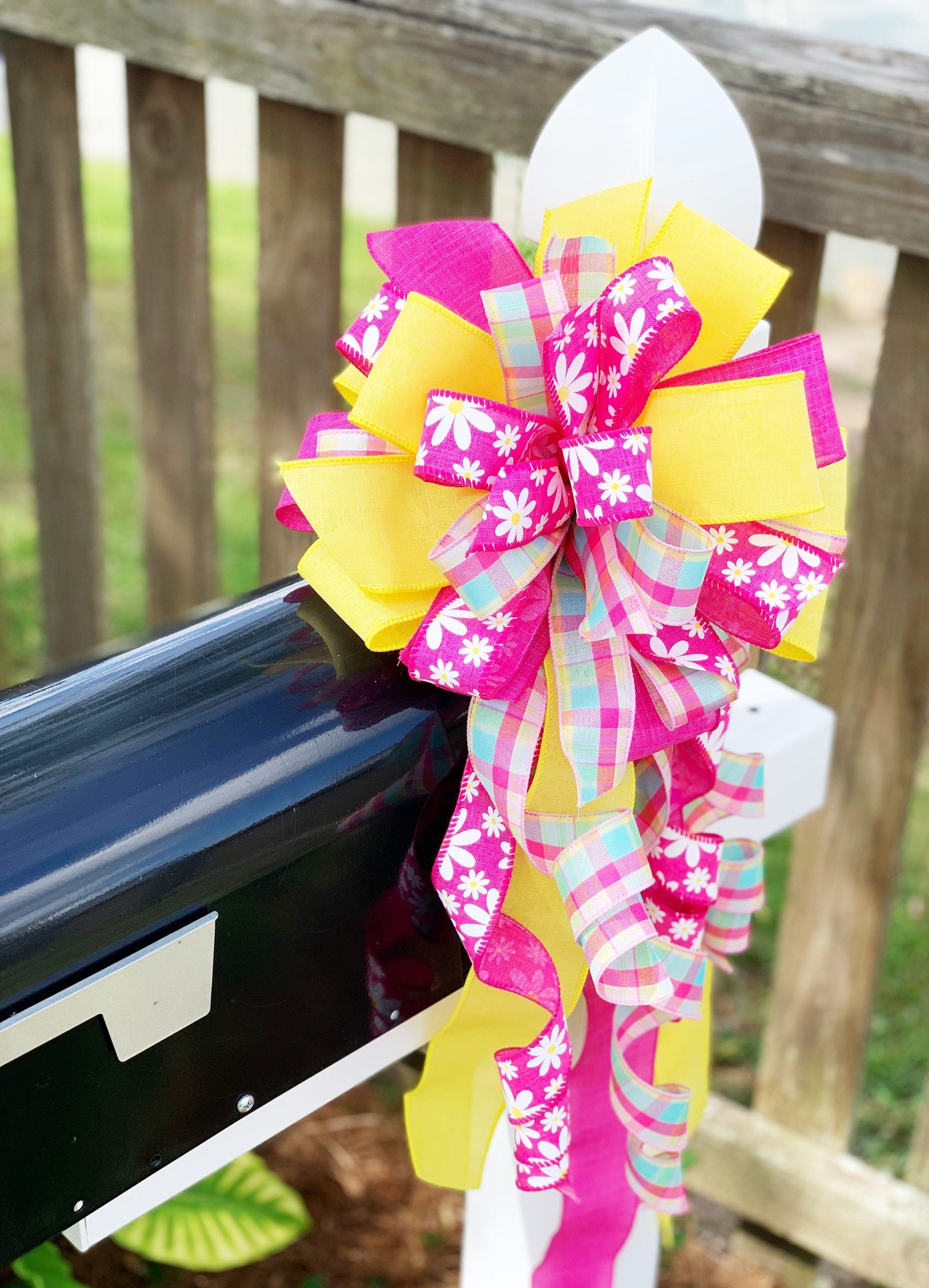 Summer Collection - Summer Bow,Summer Ribbon,Daisy,Daisy Decor,Bow,Bows,Wreath Bow,Mailbox Bow,Decor,Gift,Gifts,Yard Decor,Lantern Bow