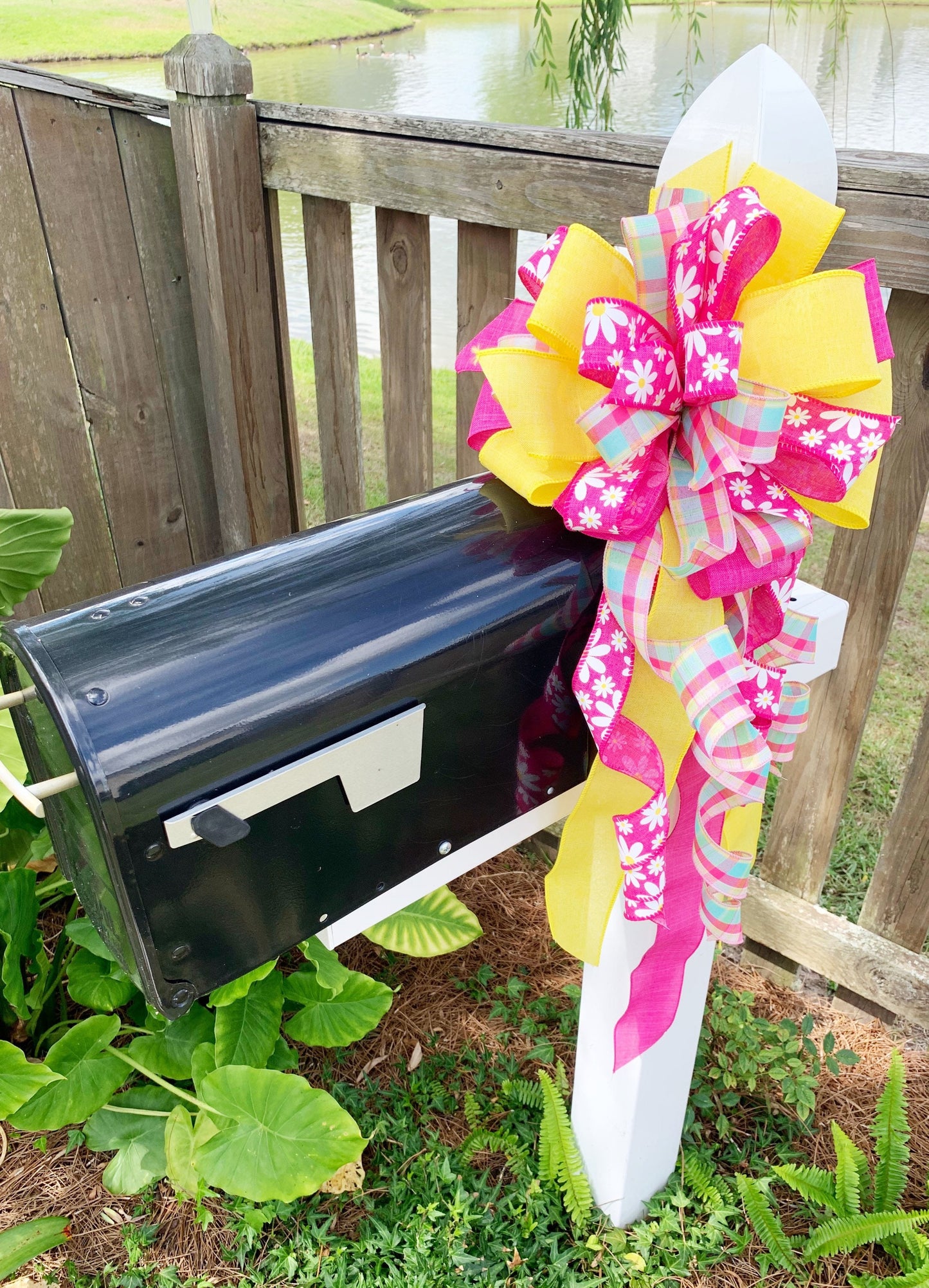 Summer Collection - Summer Bow,Summer Ribbon,Daisy,Daisy Decor,Bow,Bows,Wreath Bow,Mailbox Bow,Decor,Gift,Gifts,Yard Decor,Lantern Bow