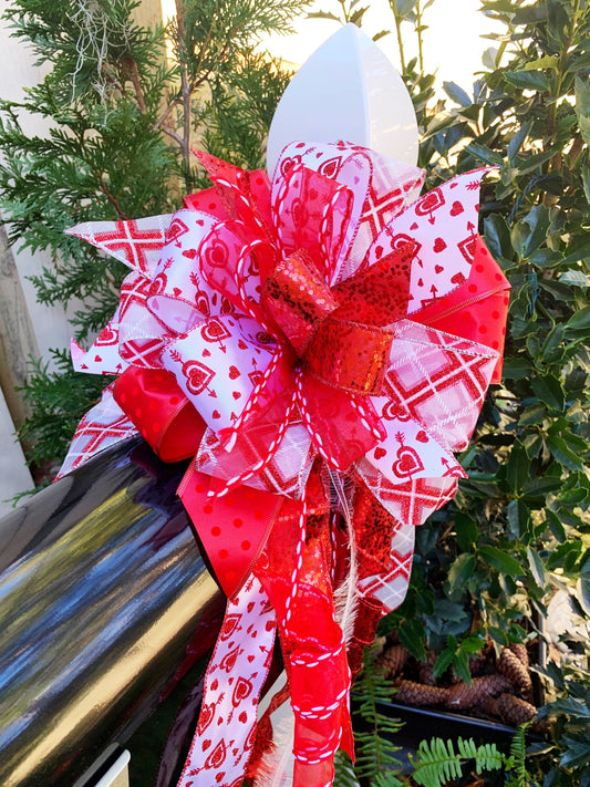 Valentines Collection- Glittered Hearts Bow, Valentines Bow, Valentines, Wreath Bow, Valentines Wreath Bow, Valentines Mailbox bow,Large Bow