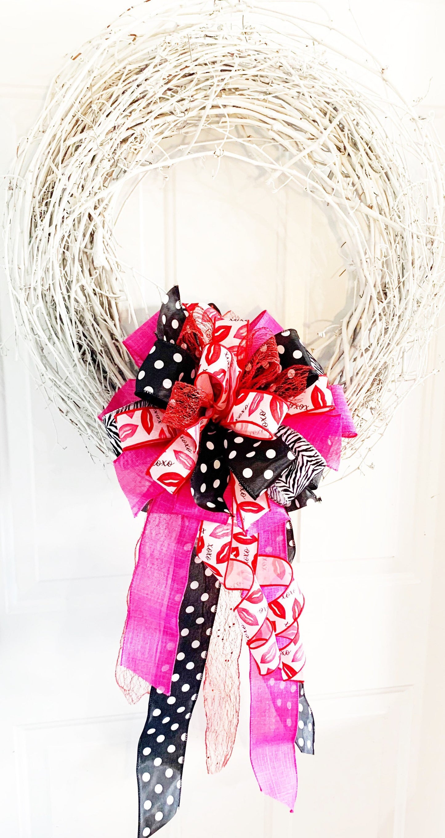 Valentines Collection - Valentines, Valentines Bow, Valentines Decor, Lips, Lips Bow, Lips Ribbon, Lips Decor, Mailbox Bow, Wreath Bow, Bow
