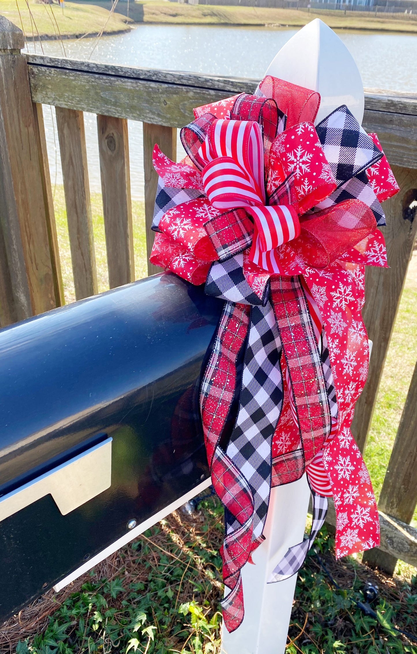 Winter Collection- Red and White Bow, Snowflake Bow, Winter Bow, Snowflakes, Winter, Large Bow, Mailbox Bow, Wreath Bow, Gift Bow